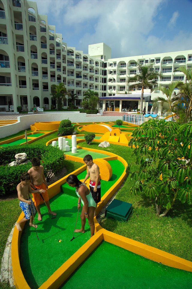 Aquamarina Beach Hotel Cancun Mexico Address and Map