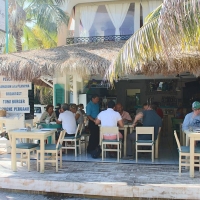 El Muelle Restaurant 
